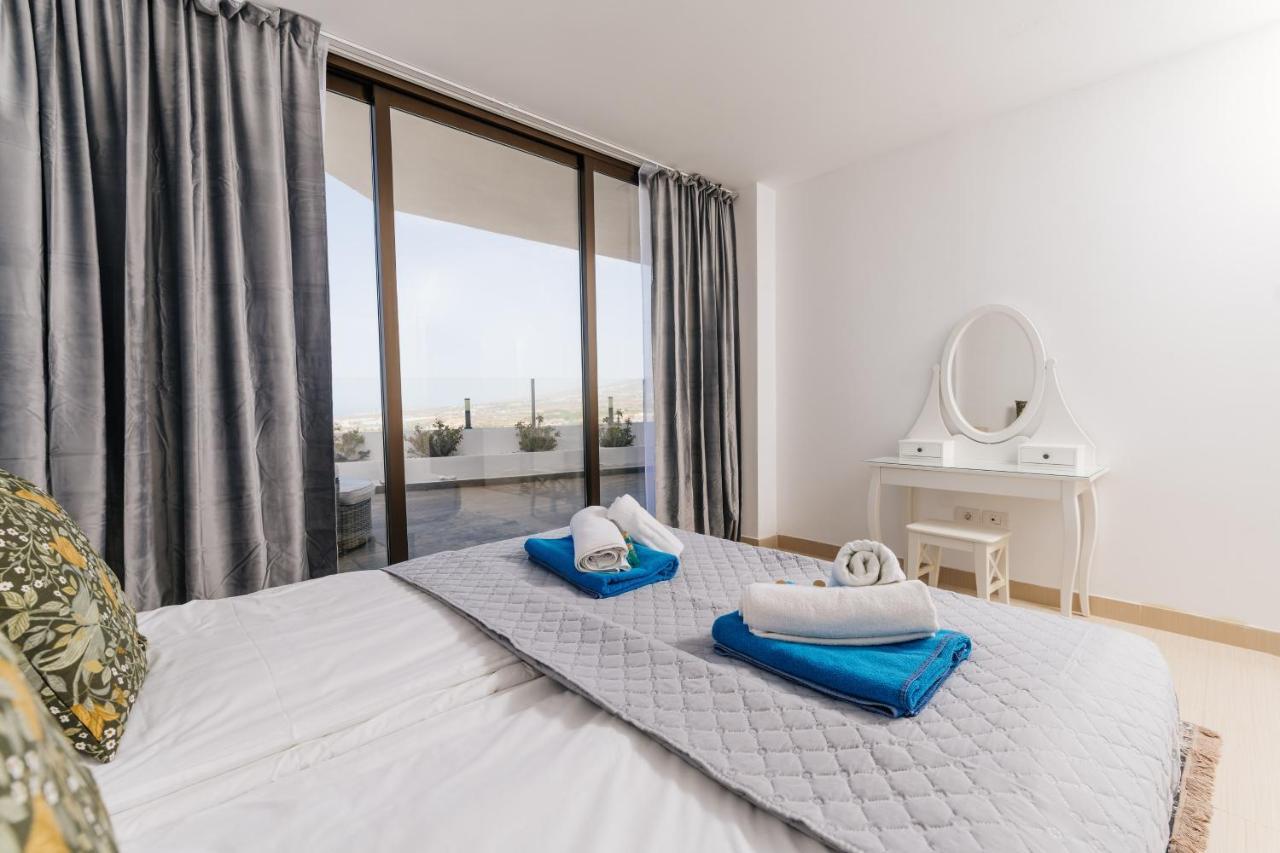 Sunset White Villa - Ocean View, Jakuzzi, Heated Pool, Air-Conditioning, Grill Playa de las Américas Eksteriør billede