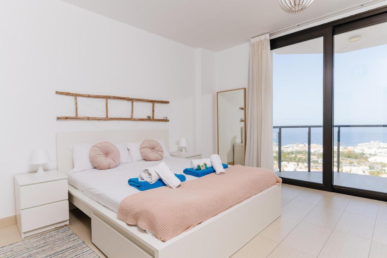 Sunset White Villa - Ocean View, Jakuzzi, Heated Pool, Air-Conditioning, Grill Playa de las Américas Eksteriør billede