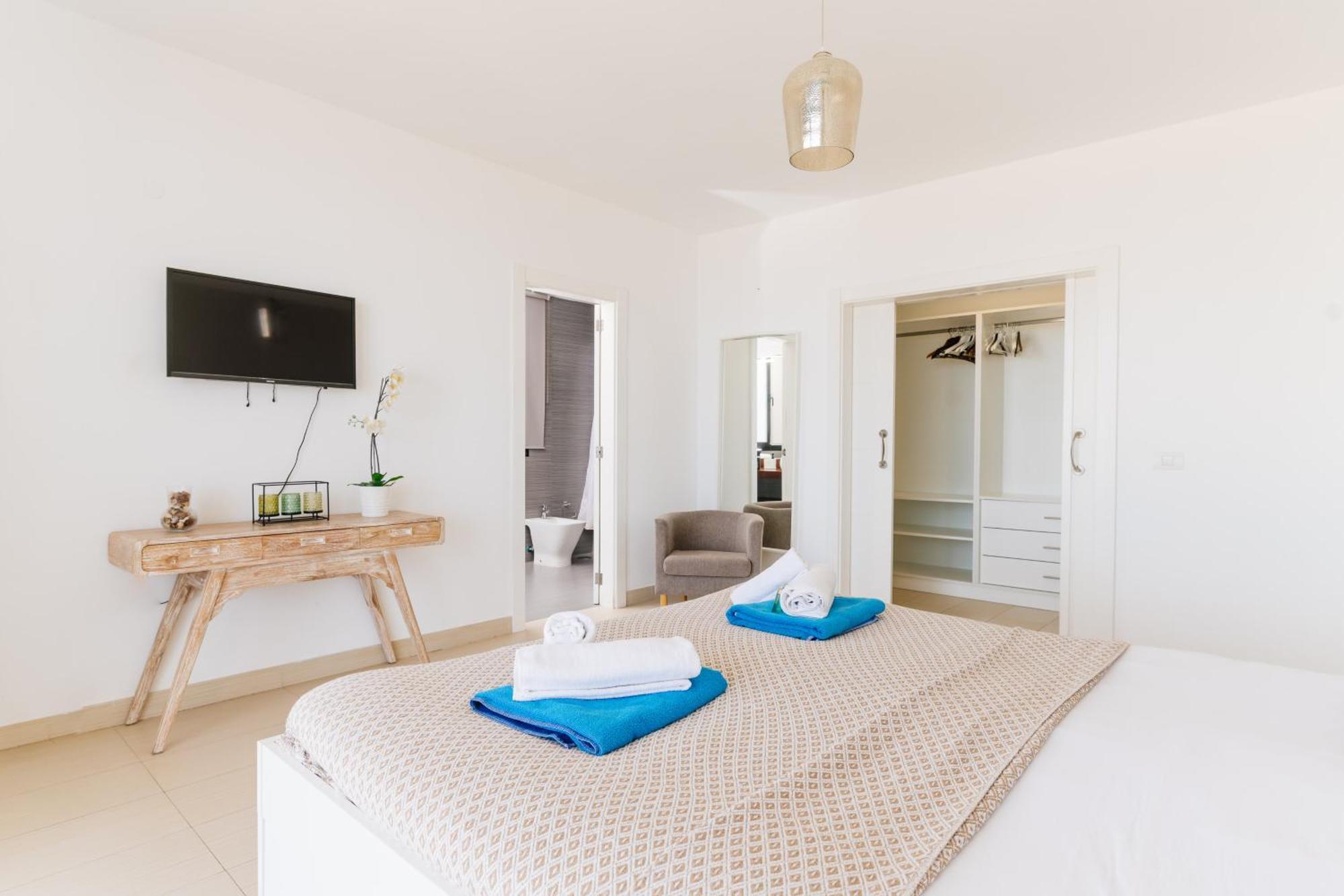 Sunset White Villa - Ocean View, Jakuzzi, Heated Pool, Air-Conditioning, Grill Playa de las Américas Eksteriør billede